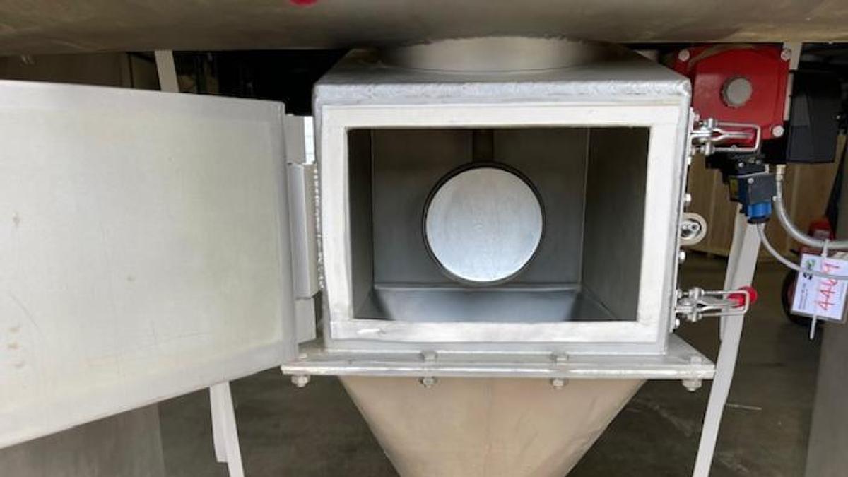 Used KEK Kemutec model 500HE ribbon blade mixer