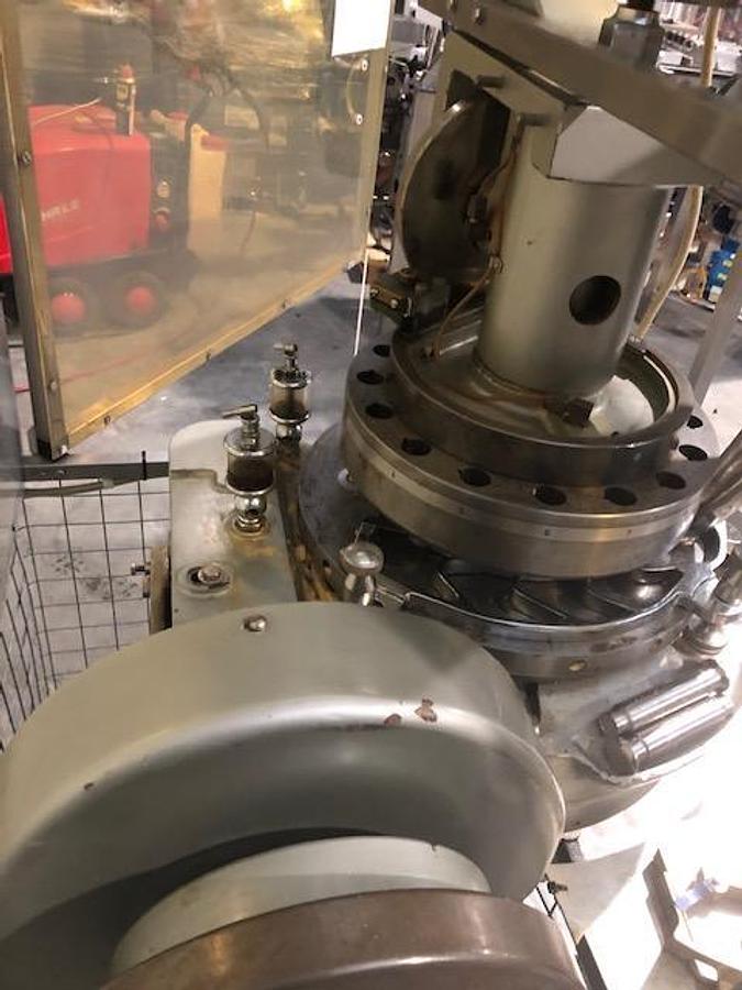 Used D3B  16 station tablet press