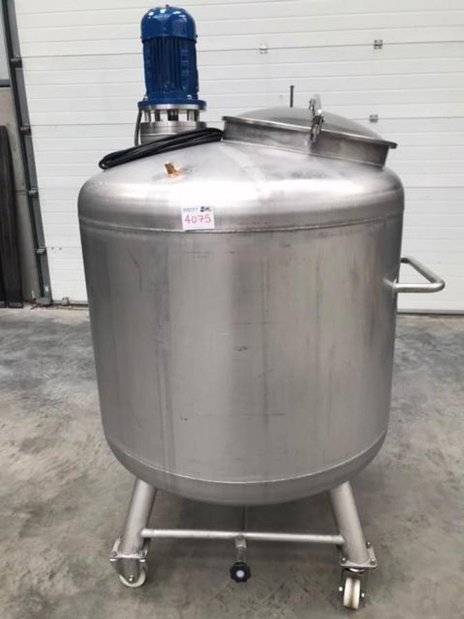 Used Stainless Steel mixing vessel 1100 litres