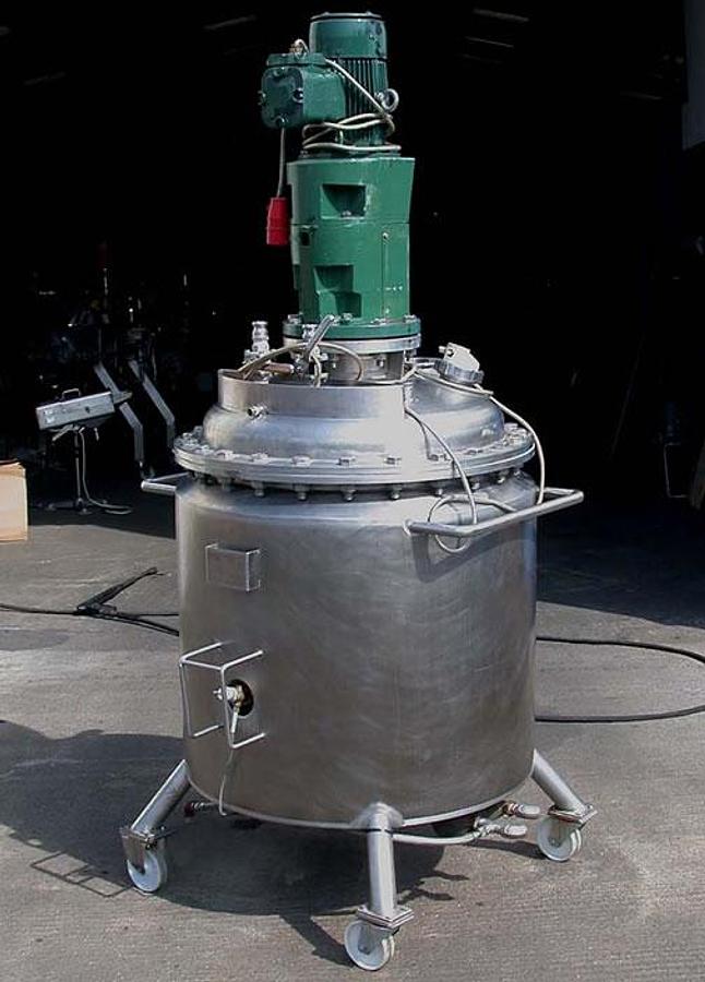 Used 325 litre jacketed vacuum mixer