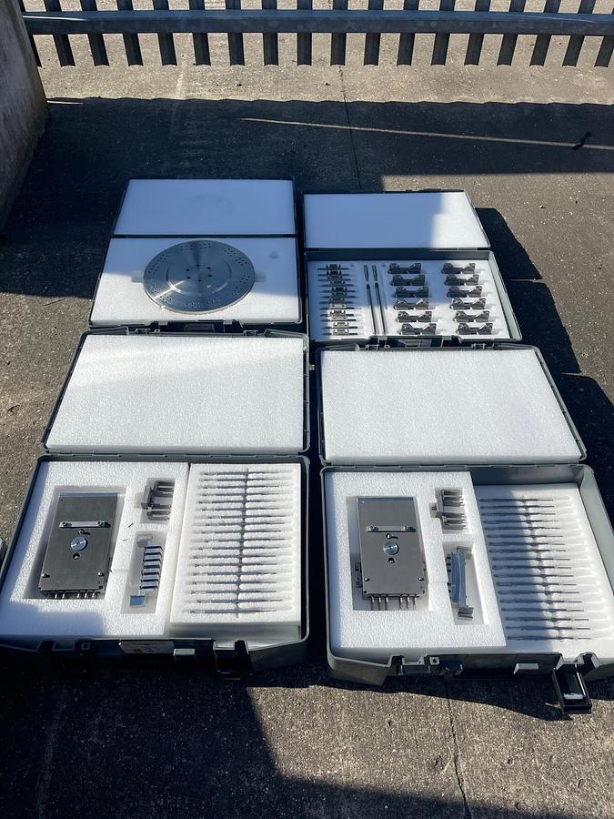 Used Bosch GKF1500 Capsule Filling Machine