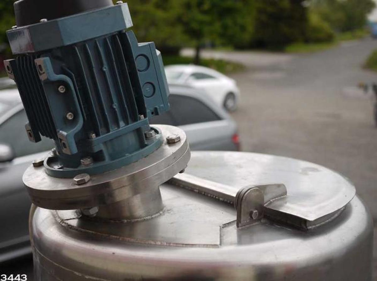 Used 110L stainless steel mixing vessel