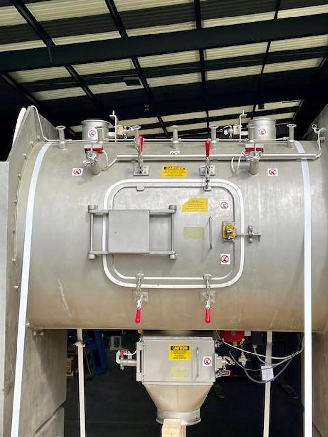 Used KEK Kemutec 1000HE ribbon blade mixer