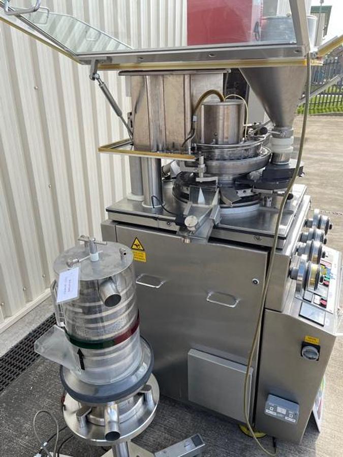 Used Kilian model TX40 rotary tablet press
