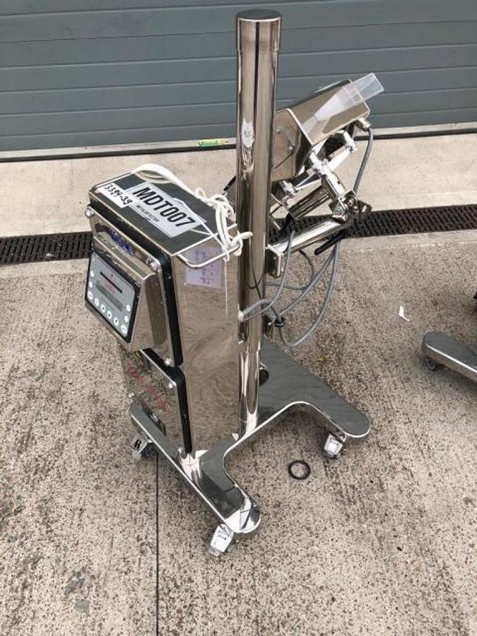 Used Safeline PH2 metal detector