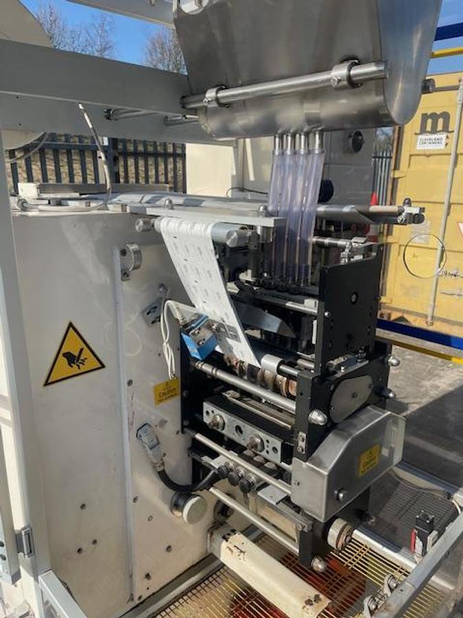 Used Ilapak Alfa PC400 Sachet Filler
