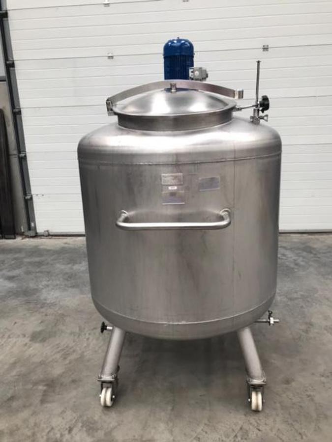 Used Stainless Steel mixing vessel 1100 litres