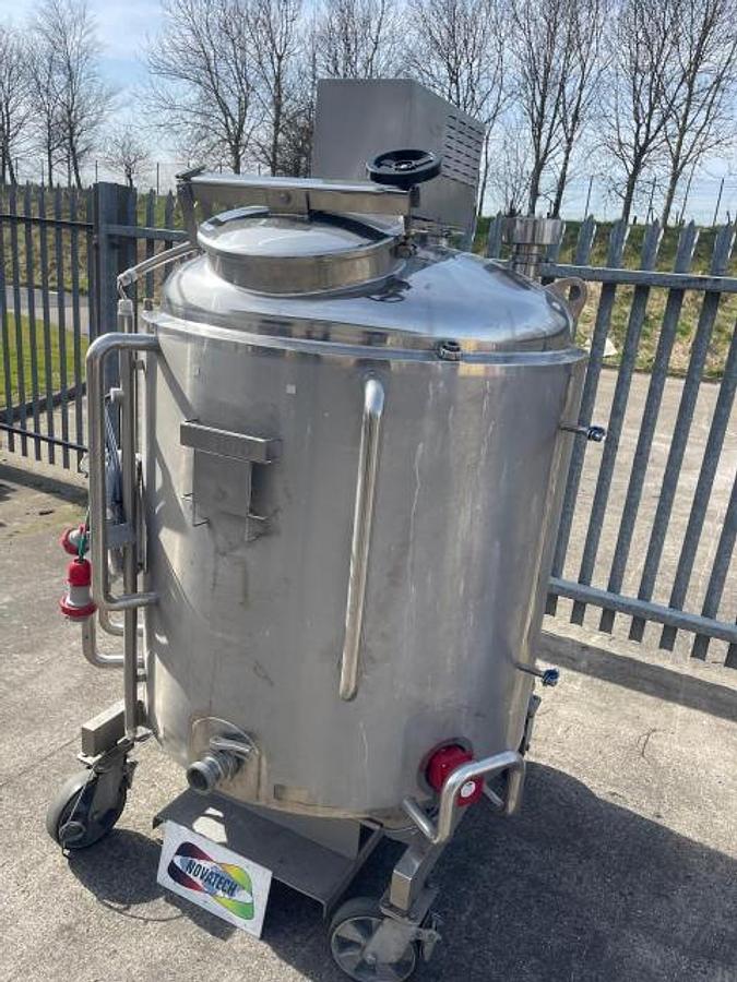 Used Sapphire Fabrications 1000L mixing vessel