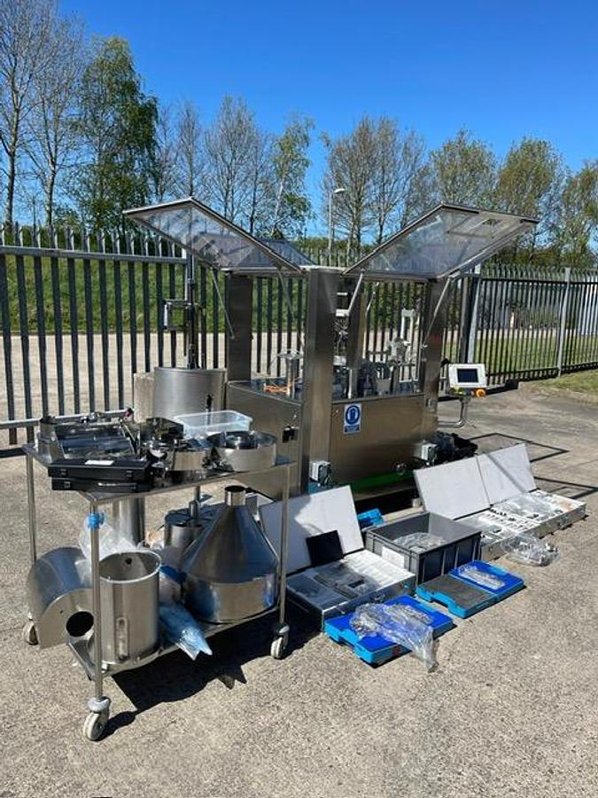 Used Macofar CD60 Capsule Filling Machine