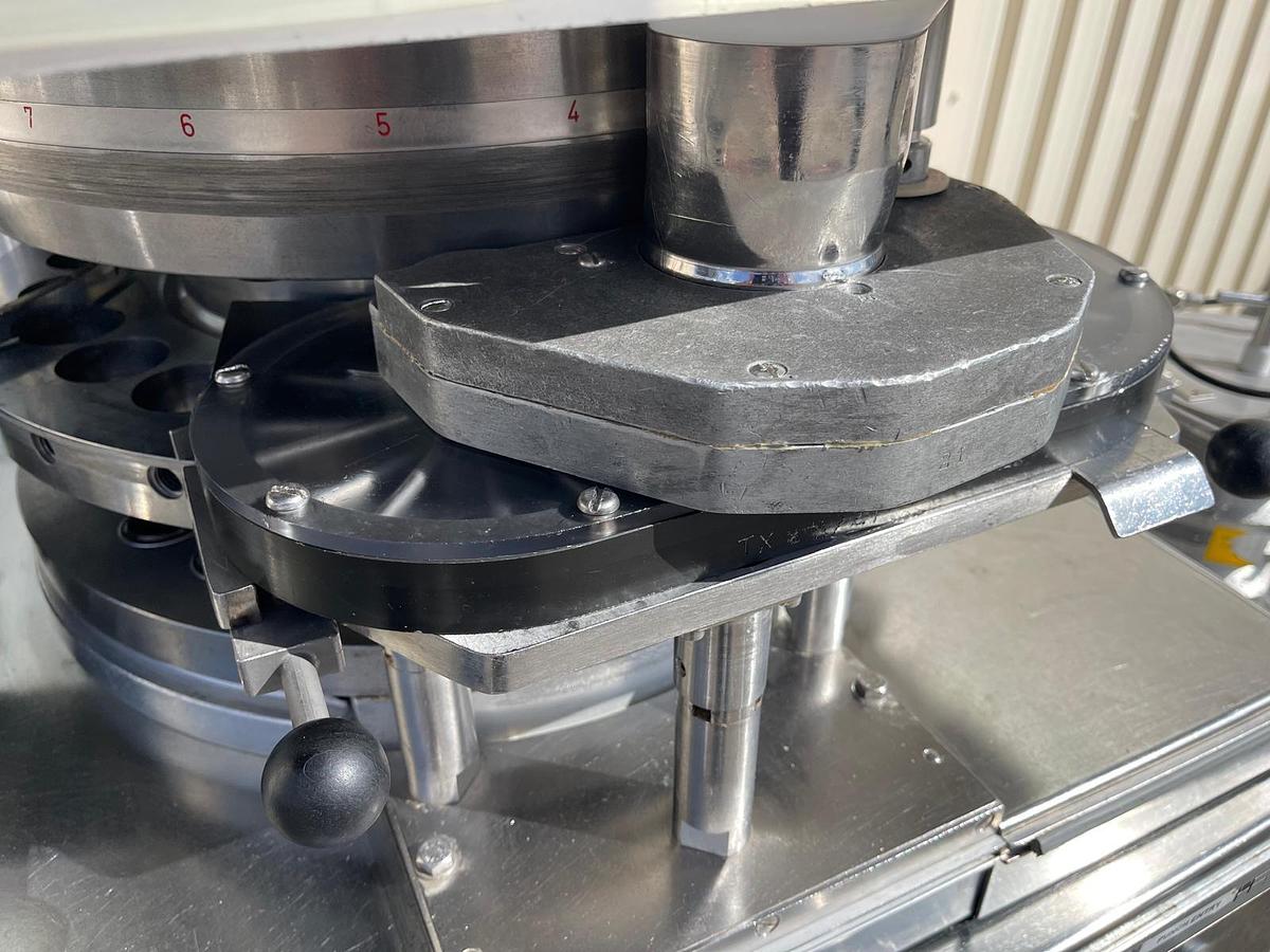 Used Kilian TX23 Tablet Press