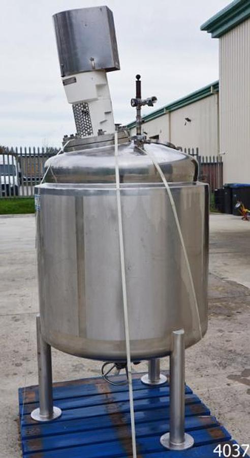Used Sapphire Engineering 455L mixing vessel