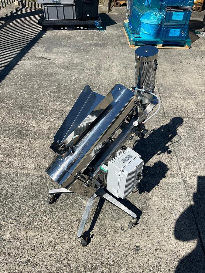 Used George Nutting Tablet/Capsule deduster/polisher