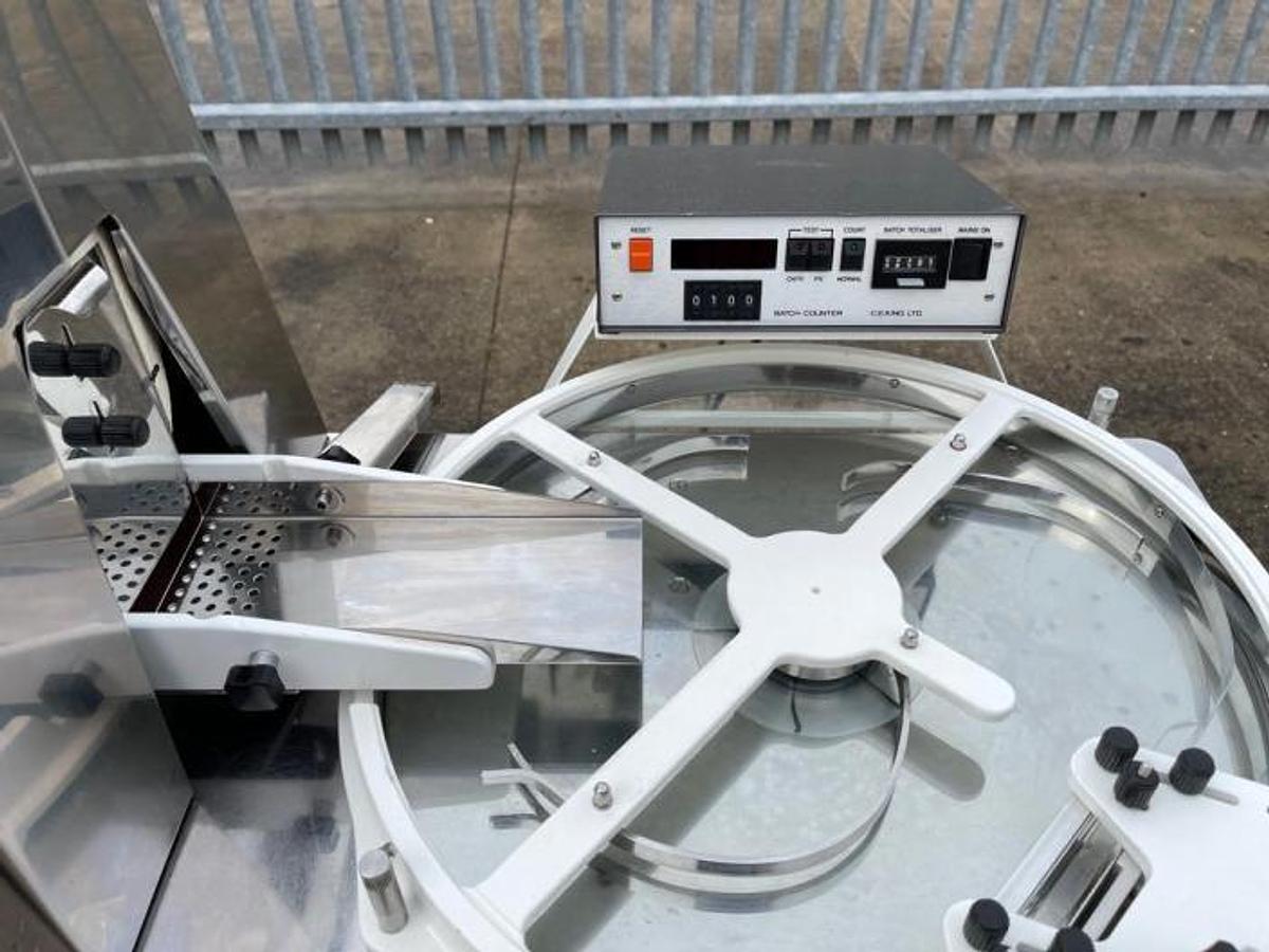Used King TB4 tablet and capsule counter