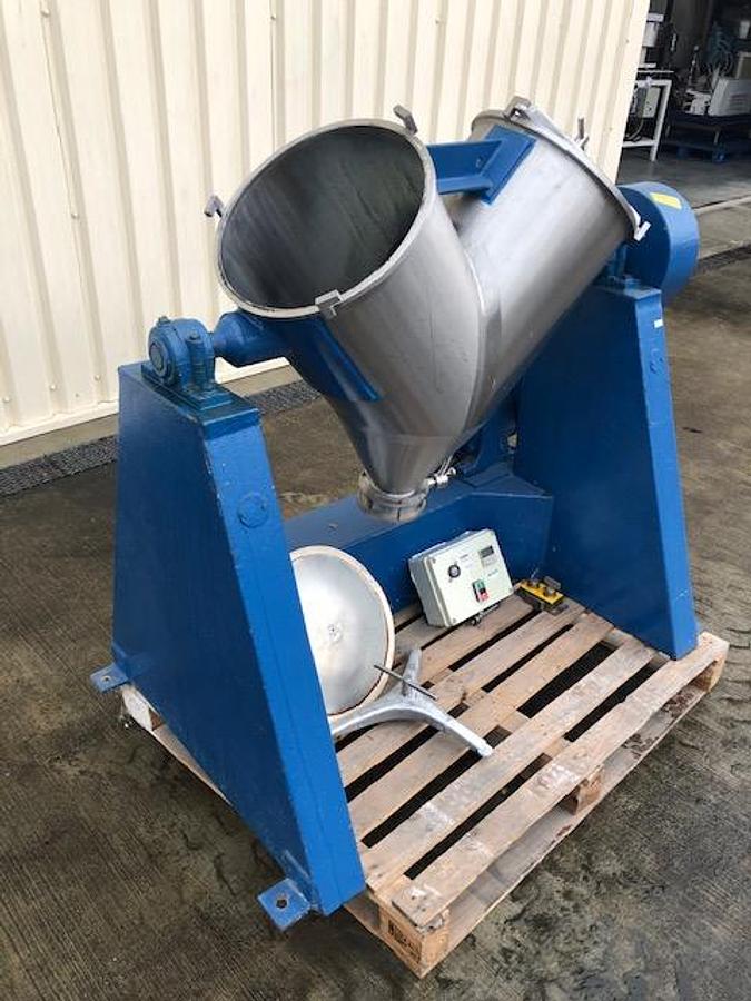 Used Apex V Blender