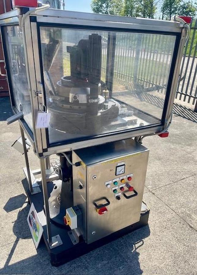 Used Manesty D3B 16 station tablet press