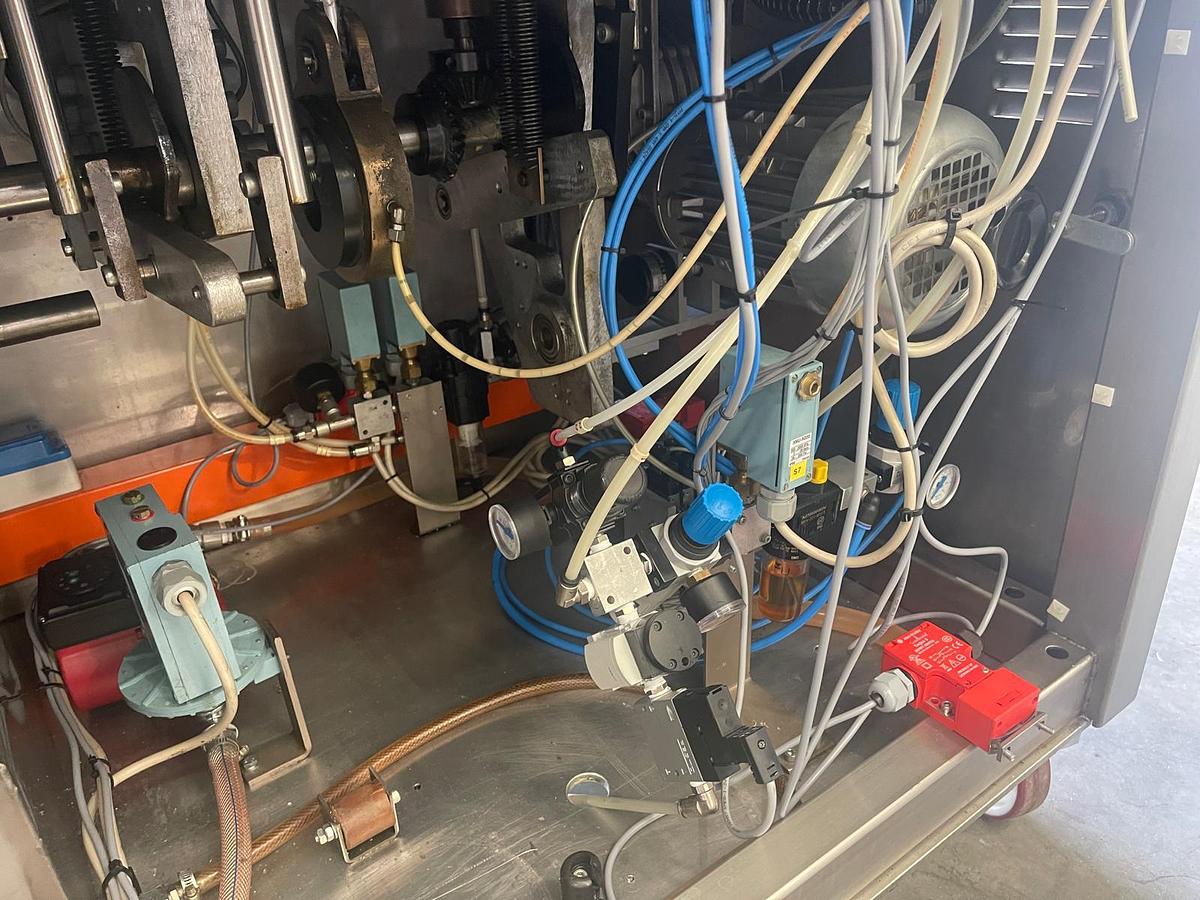 Used Comadis C150 Metal Tube Filler