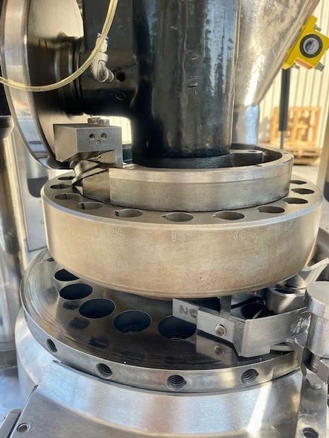 Used Casburt D4 20 station tablet press