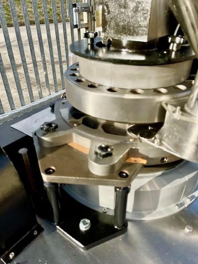 Used Manesty D4 tablet press