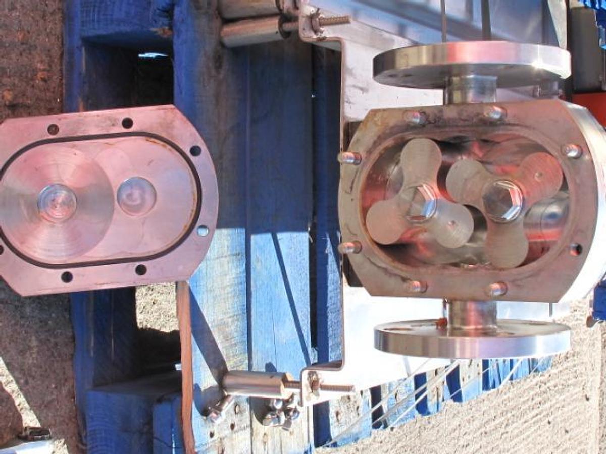 Used SSP T2 positive displacement pump