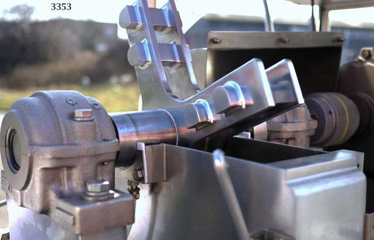 Used FLUID AIR type 003 micronising mill