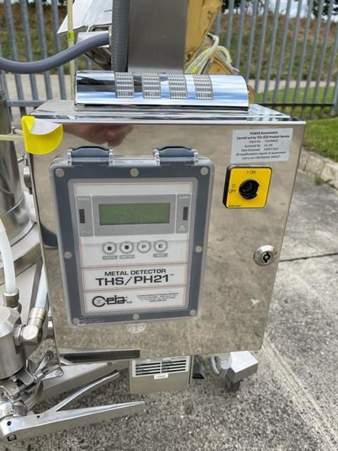 Used Ceia metal check combo with Kraemer C820 deduster
