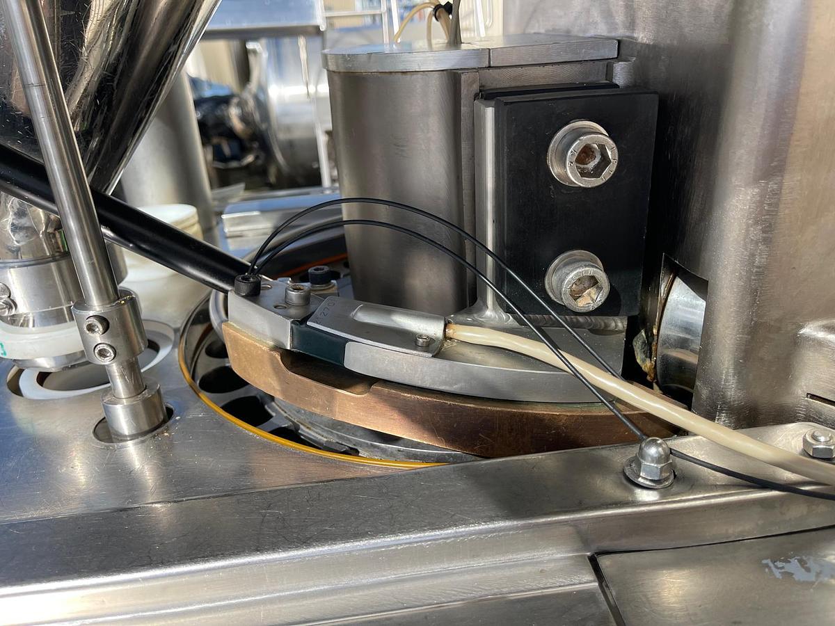 Used Kilian TX23 Tablet Press