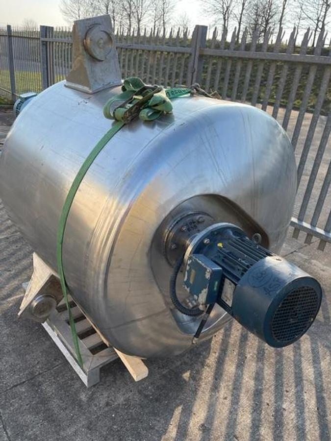 Used Websters 2000L jacketed process vessel