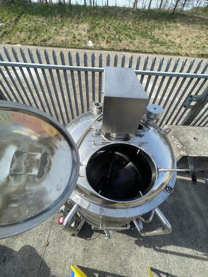 Used Sapphire Fabrications 1000L mixing vessel