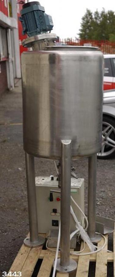 Used 110L stainless steel mixing vessel