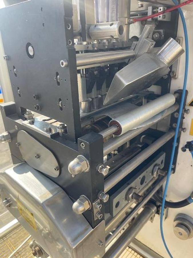 Used Ilapak Alfa PC400 Sachet Filler