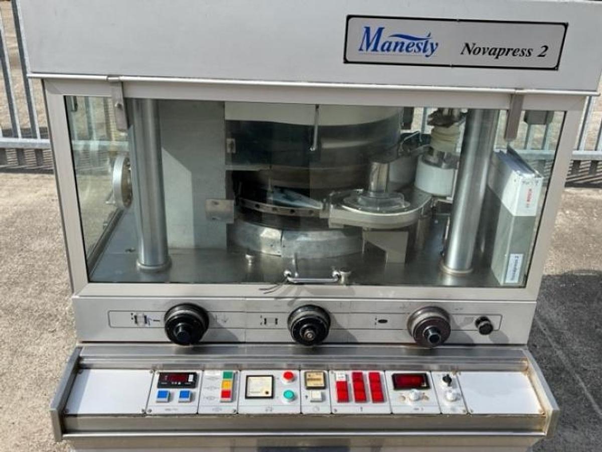 Used Manesty Novapress 2 37 station D tablet press
