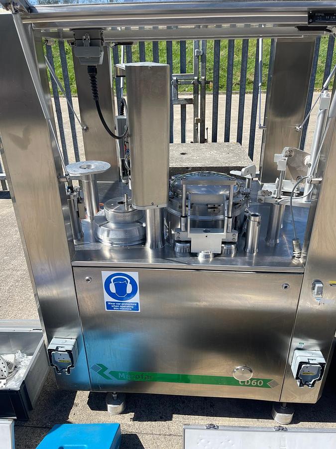 Used Macofar CD60 Capsule Filling Machine