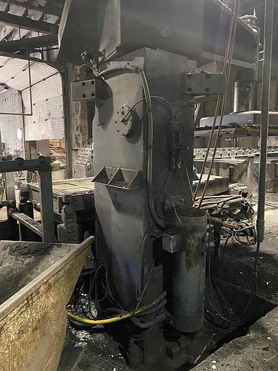 Used BRITISH MOLDING MACHINE QJS-230 JOLT SQUEEZE SHUTTLE LIFT (Sale pending)