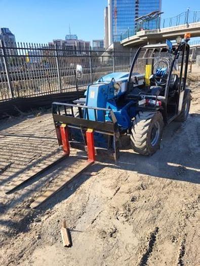 Used 2015 Genie GTH5519