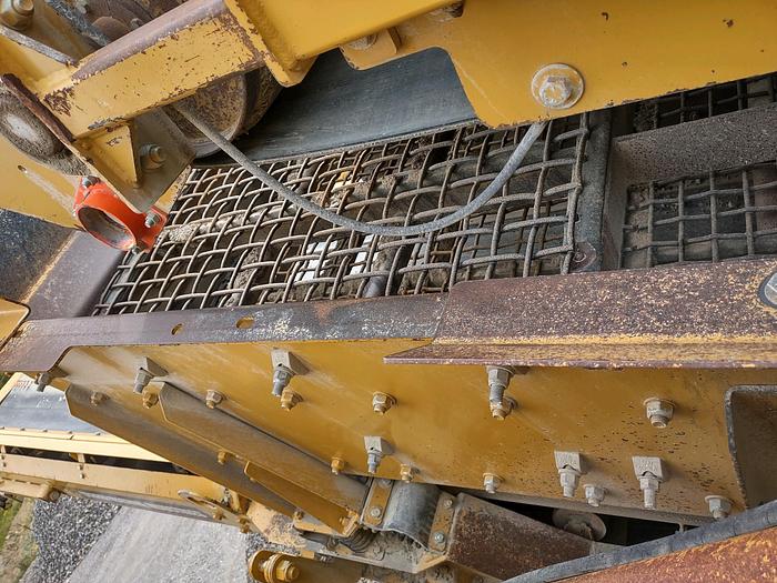 Used Screen Machine  4043TR/ impact crusher