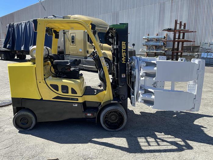 Used 12,000 POUND HYSTER ROLL CLAMP FORKLIFT W/ 60" CASCADE CLAMP 2,100 HOURS