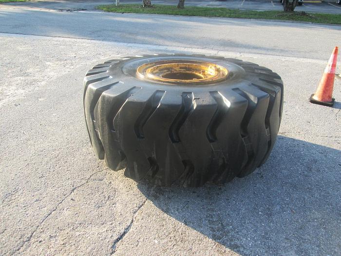 Used 29.5 x 29 Equipment Tire