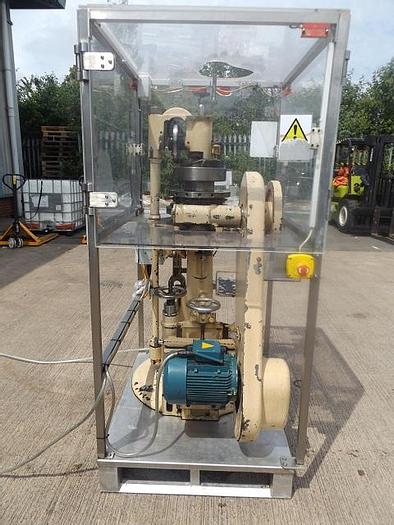 Used Manesty B3B Tablet Press