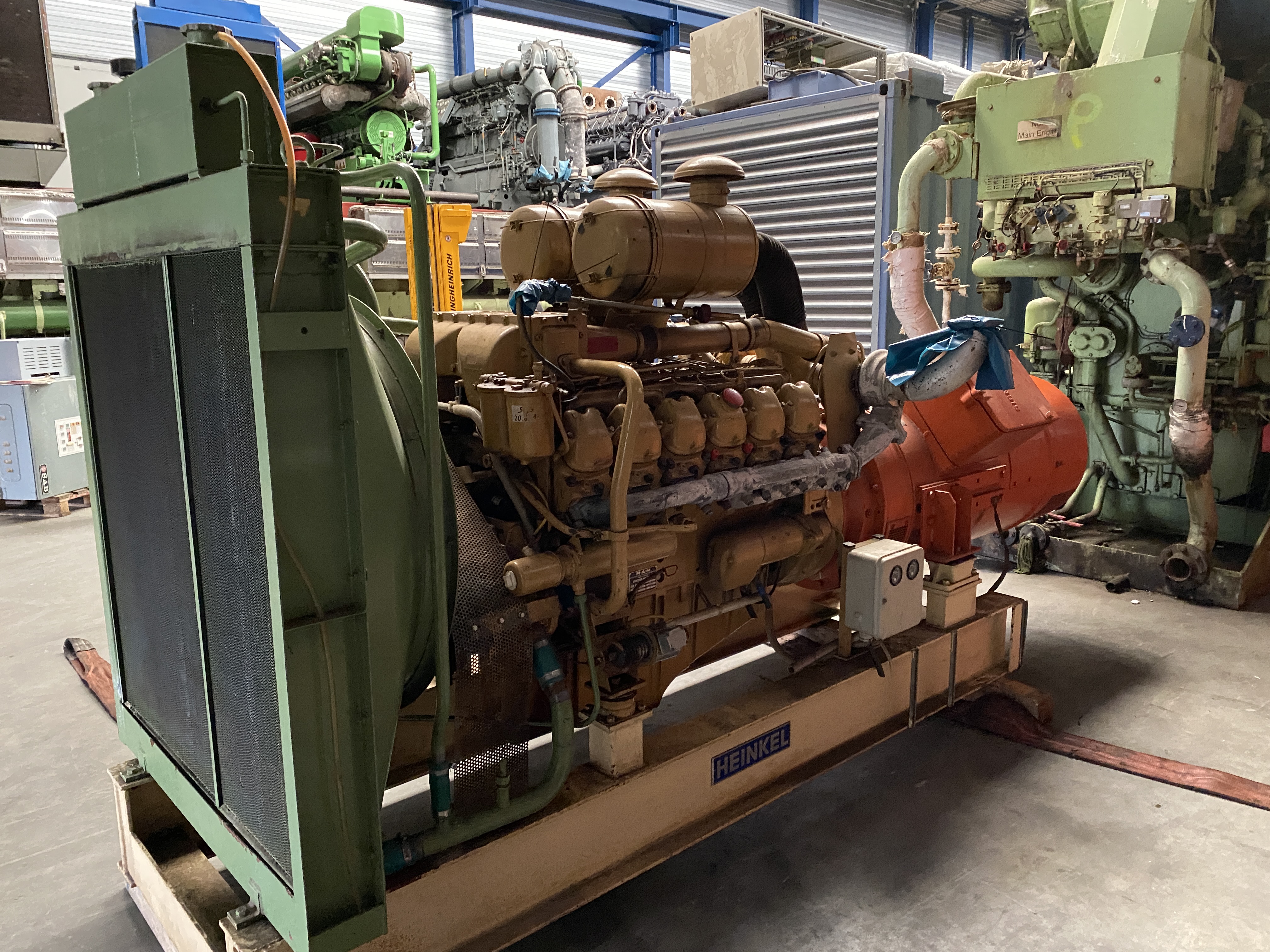 Used 1981 MAN D2542MLE / SIEMENS 330 KVA