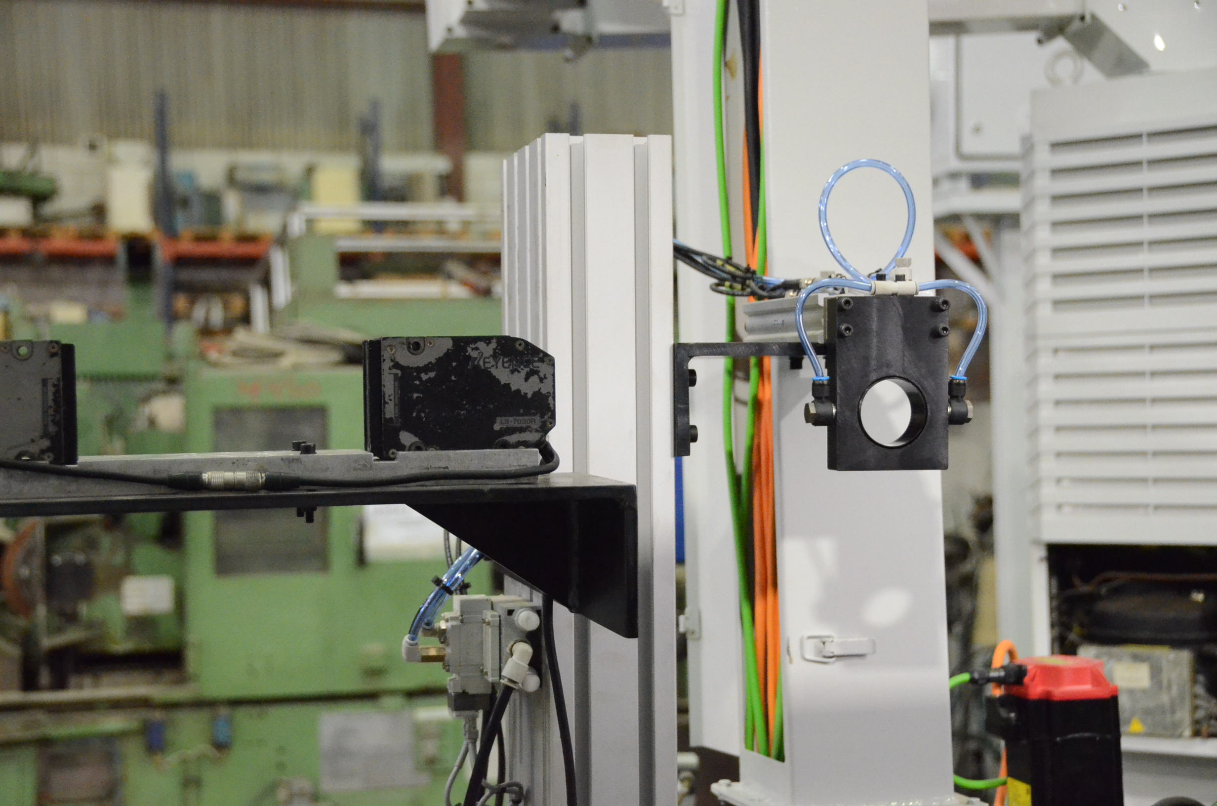 Usado 1997 ESTARTA 323 CNC Rectificadoras sin centros #4427