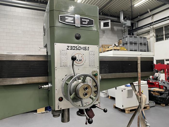 Gebruikt ZJ Z3050x16