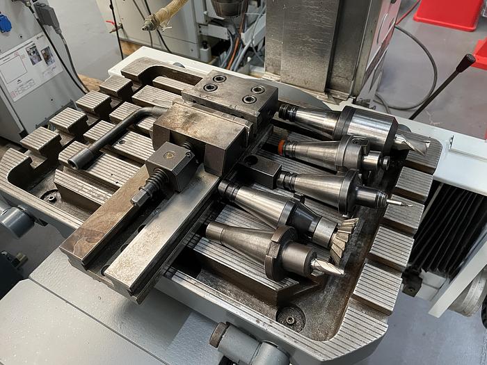 Gebruikt Maho MH-600