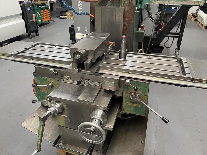 Gebruikt Tos FNK-25A