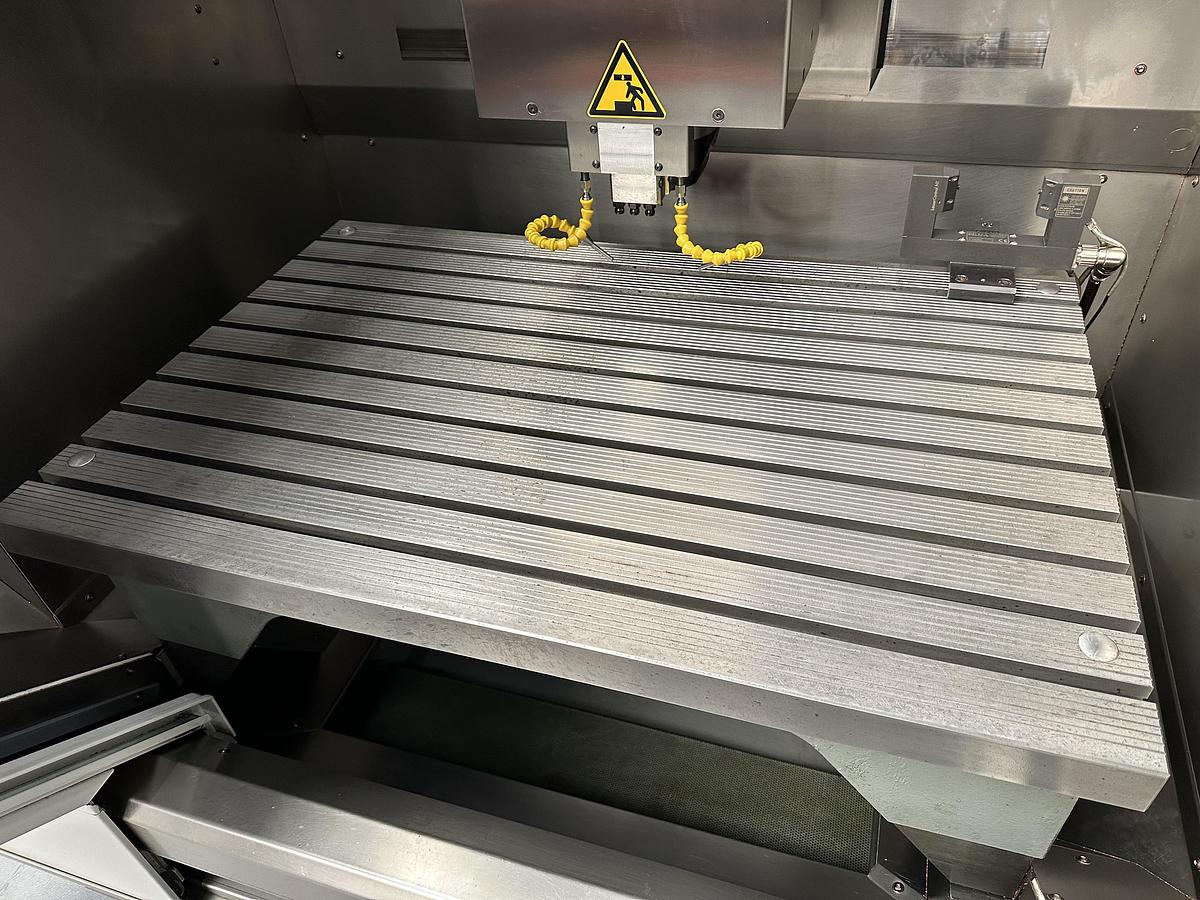 Gebruikt HERMLE C40 V (42.000 rpm spindel)