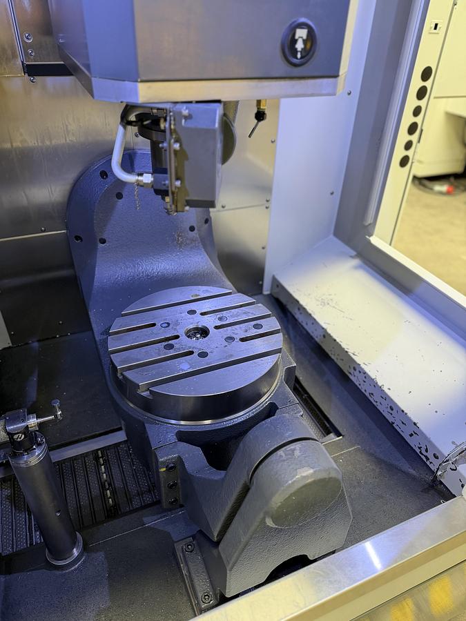 Gebruikt HAAS UMC-500SS