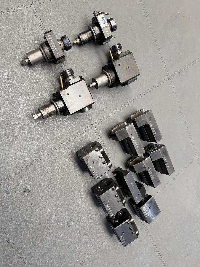 Gebruikt HWACHEON HI-TECH 200BL MC