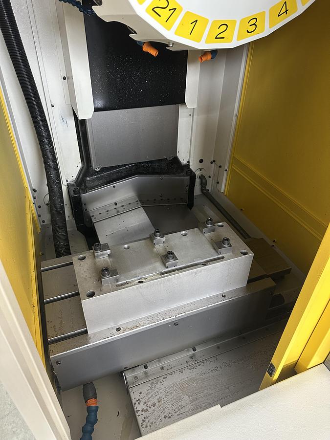 Gebruikt FANUC Robodrill D21SiB5