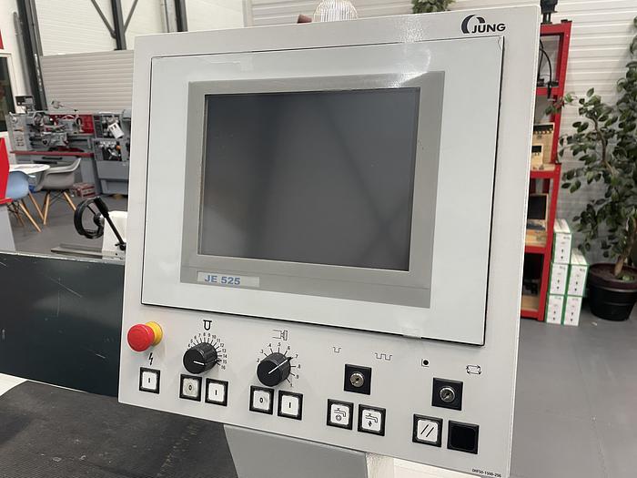 Gebruikt Jung JE-525