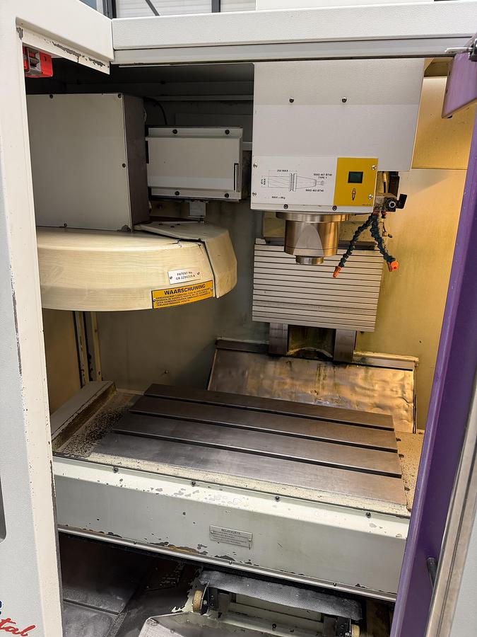 Gebruikt Bridgeport VMC 600/22