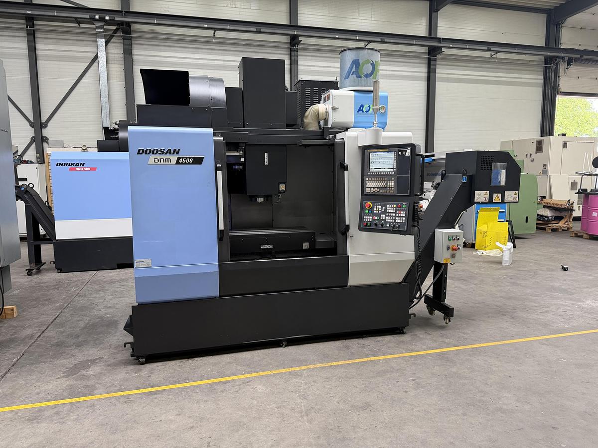 Gebruikt DOOSAN DNM 4500